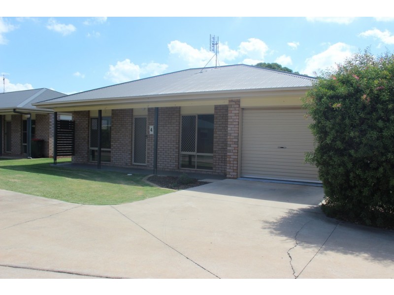 Unit 4 / 27-29 James Street, Kingaroy QLD 4610