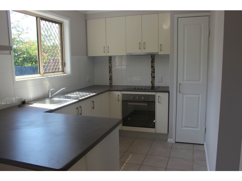 Unit 4 / 27-29 James Street, Kingaroy QLD 4610