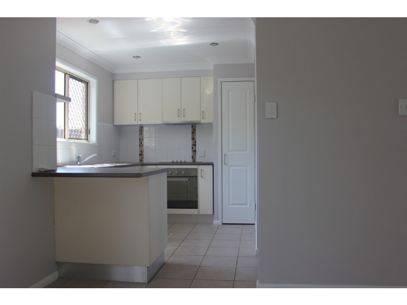Unit 4 / 27-29 James Street, Kingaroy QLD 4610