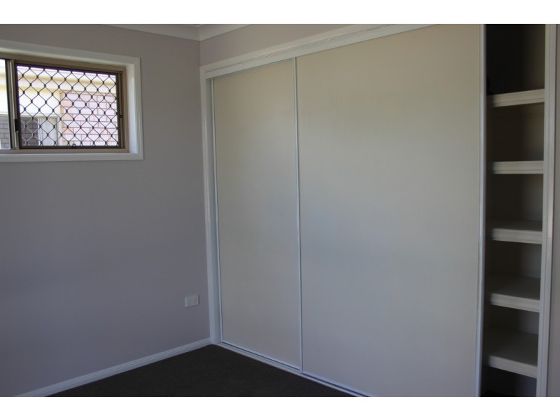 Unit 4 / 27-29 James Street, Kingaroy QLD 4610