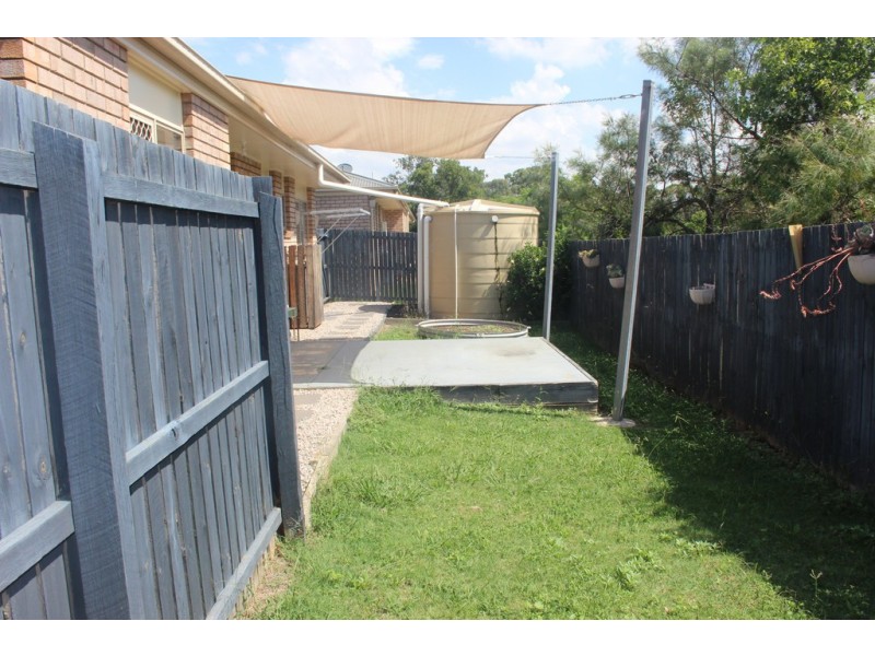 Unit 4 / 27-29 James Street, Kingaroy QLD 4610