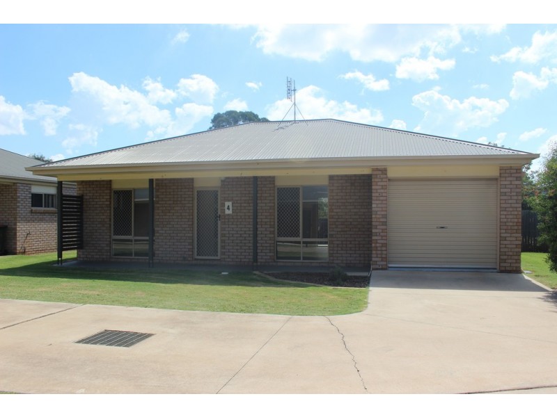 Unit 4 / 27-29 James Street, Kingaroy QLD 4610