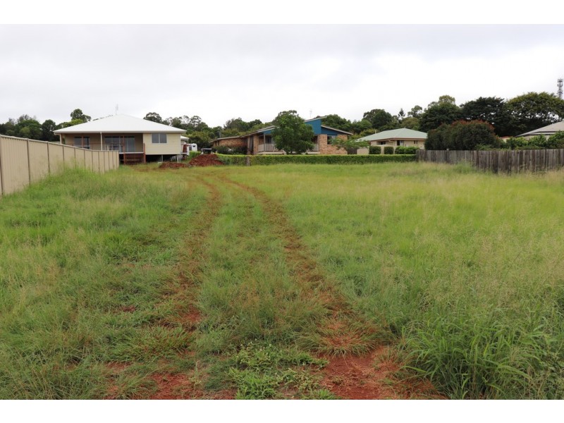 9 JACARANDA AVENUE, Kingaroy QLD 4610