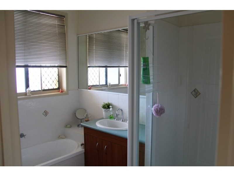 Blackbutt QLD 4306