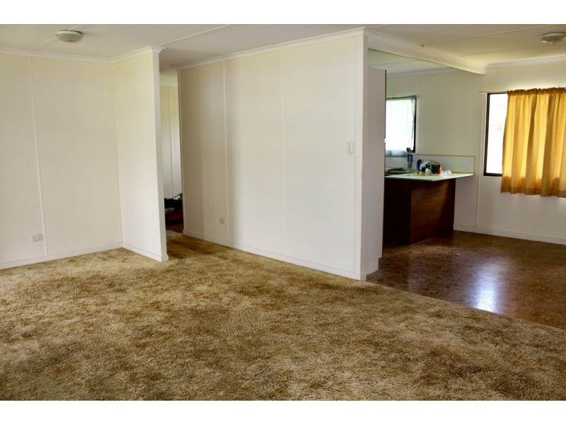 14 Kelvyn Street, Kingaroy QLD 4610