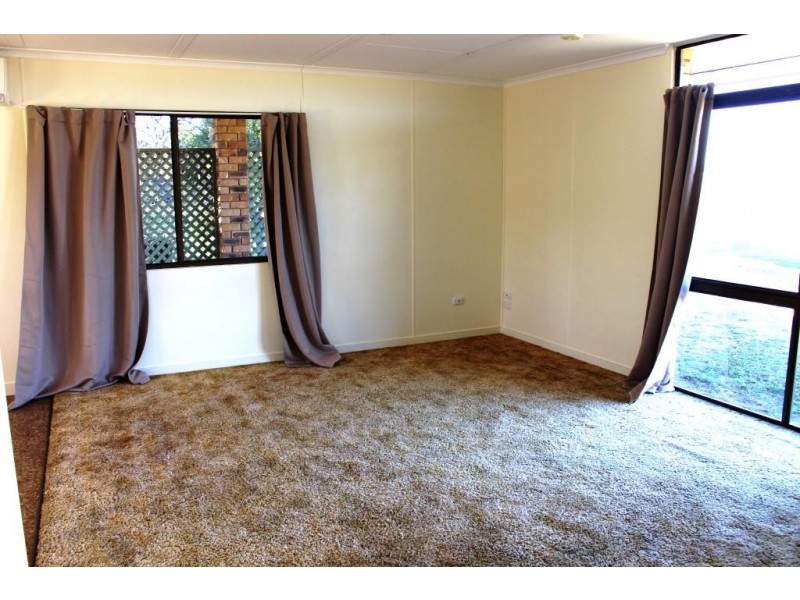 14 Kelvyn Street, Kingaroy QLD 4610