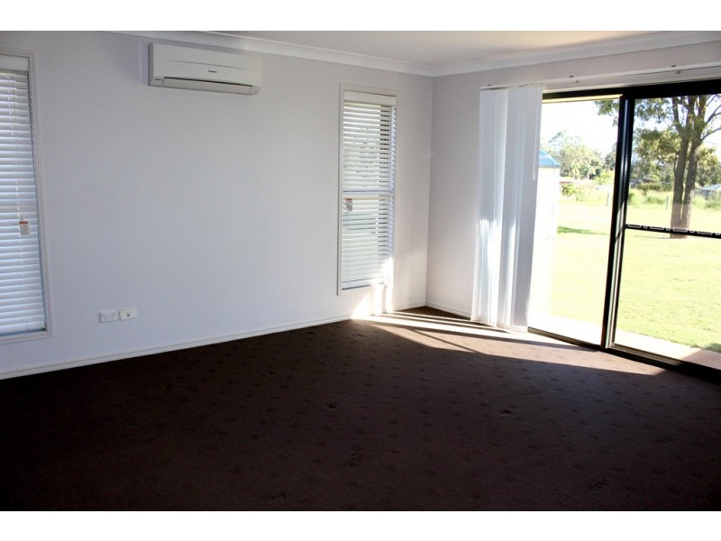 18 ROSELLA PARADE, Kingaroy QLD 4610