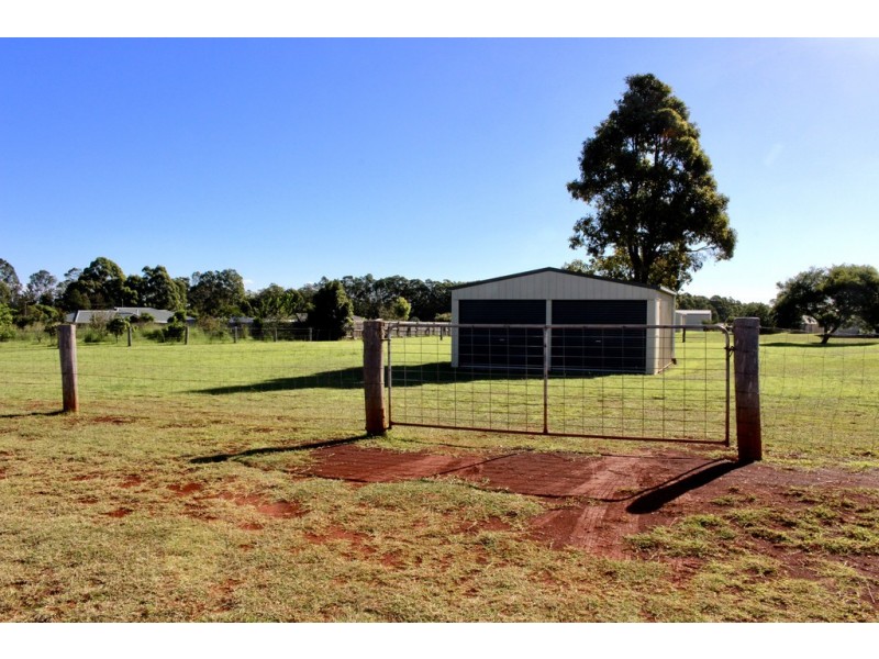 18 ROSELLA PARADE, Kingaroy QLD 4610