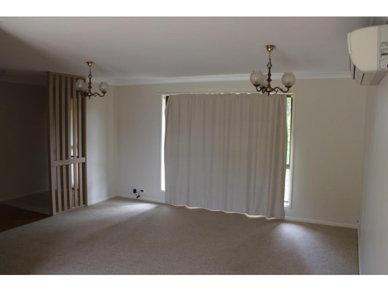 18 BUNKER AVENUE, Nanango QLD 4615