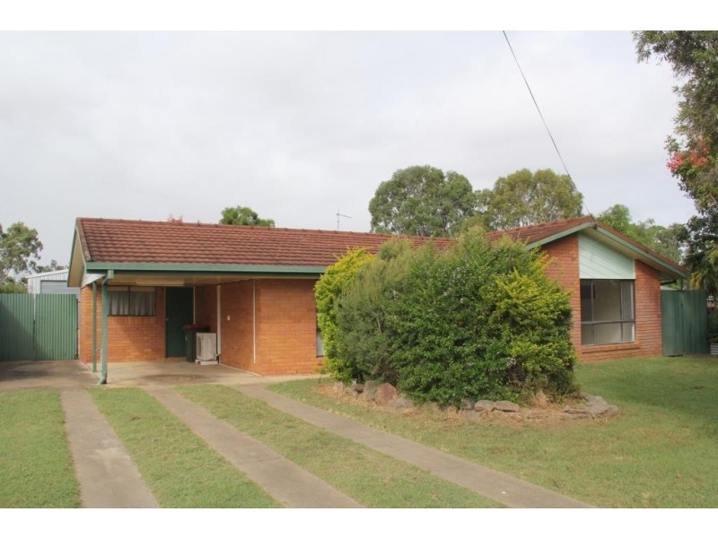 18 BUNKER AVENUE, Nanango QLD 4615