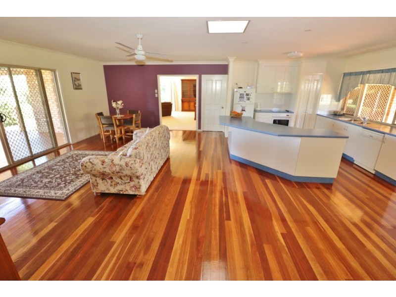 14 COUCHMANS ROAD, Kingaroy QLD 4610