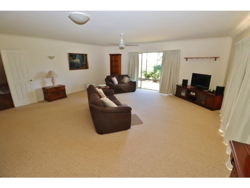 14 COUCHMANS ROAD, Kingaroy QLD 4610