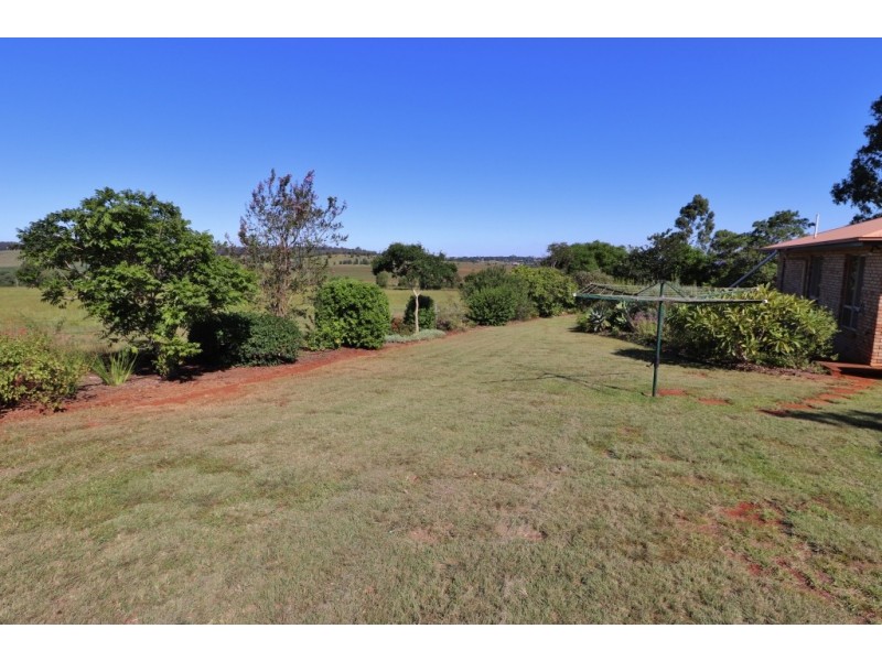 14 COUCHMANS ROAD, Kingaroy QLD 4610