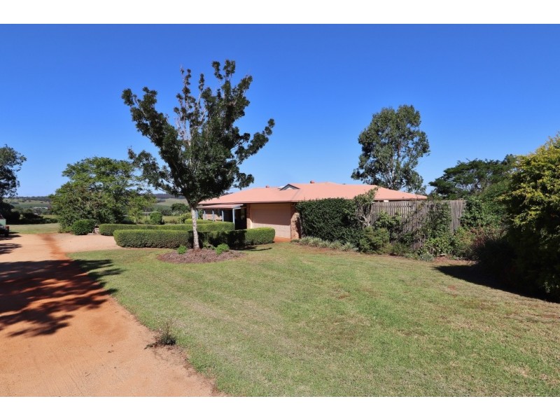 14 COUCHMANS ROAD, Kingaroy QLD 4610