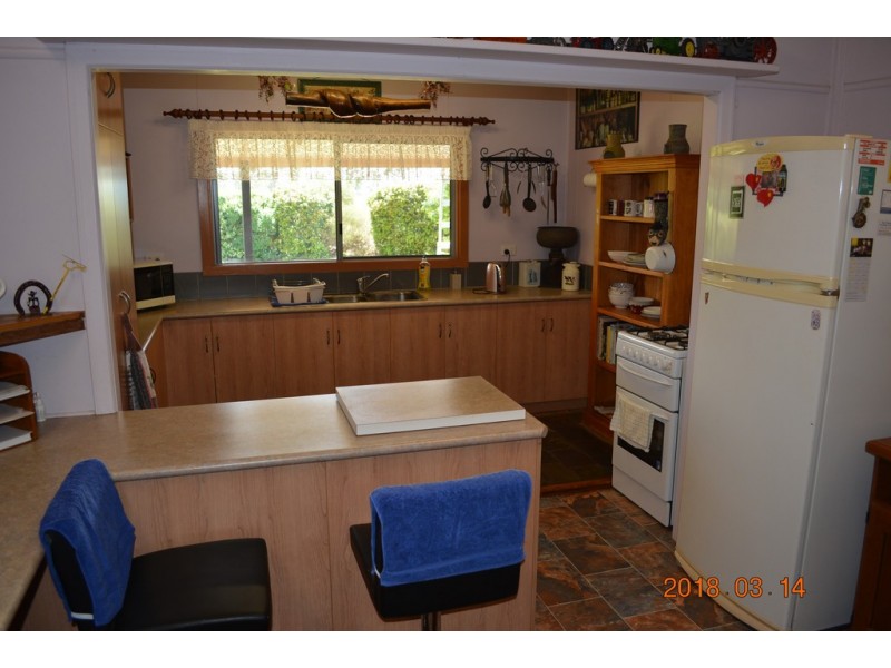 Wooroolin QLD 4608