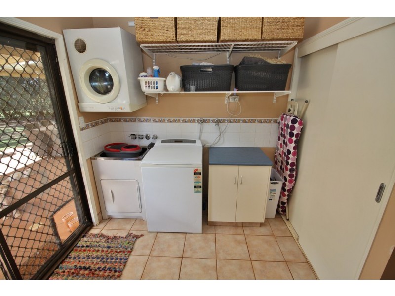 210 Lankowskis, Kingaroy QLD 4610