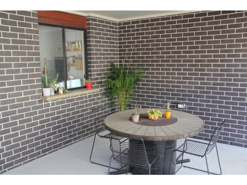 15 MOORE STREET, Kingaroy QLD 4610