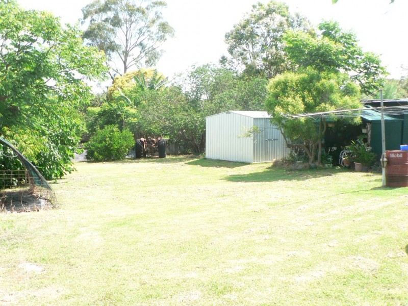 10 Collins Street, Proston QLD 4613