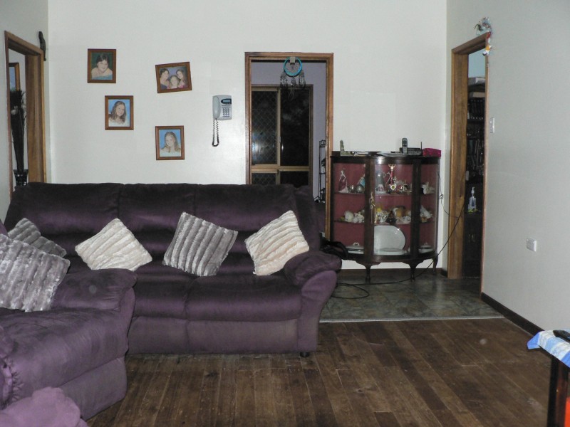 10 Collins Street, Proston QLD 4613