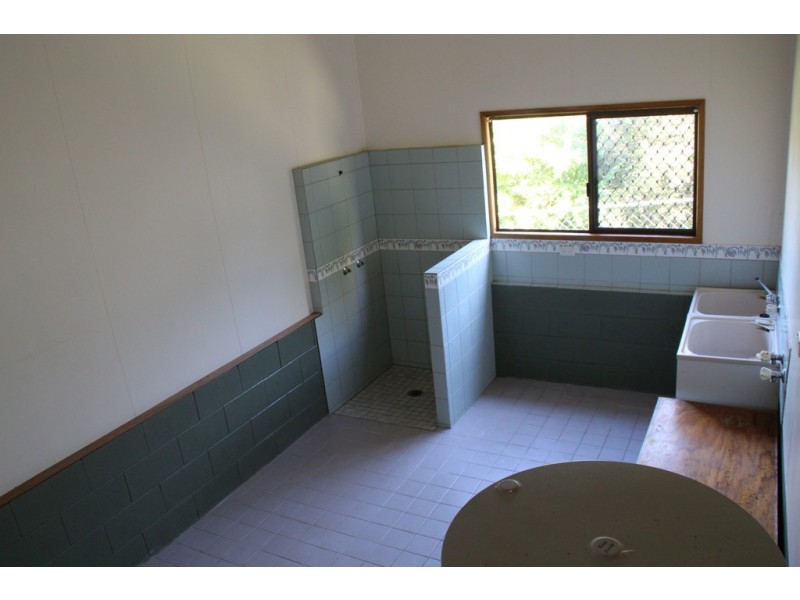 10 Collins Street, Proston QLD 4613