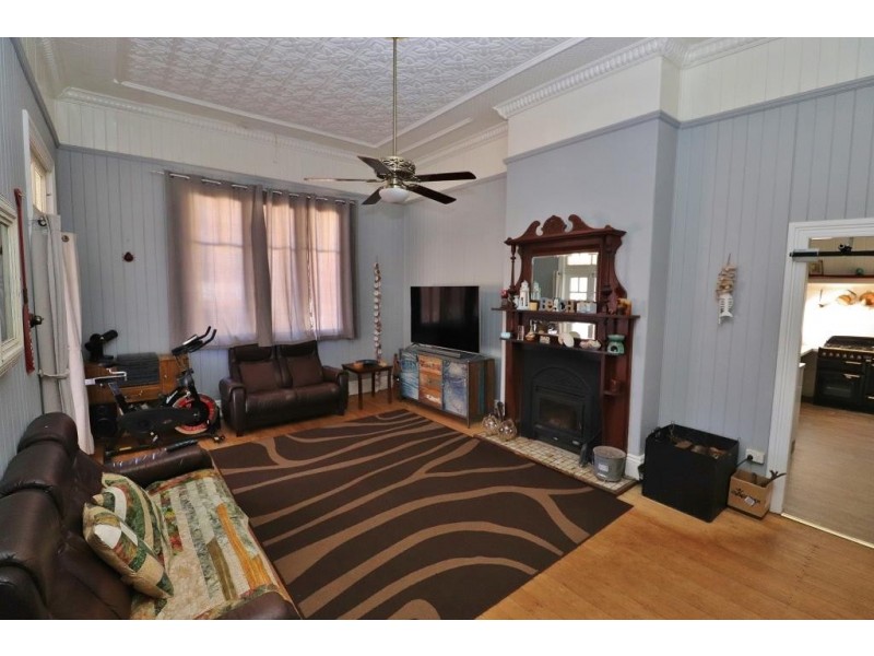 63 FIRST AVENUE, Kingaroy QLD 4610