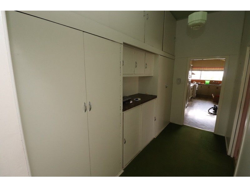 137 YOUNGMAN STREET, Kingaroy QLD 4610