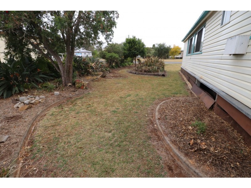 137 YOUNGMAN STREET, Kingaroy QLD 4610