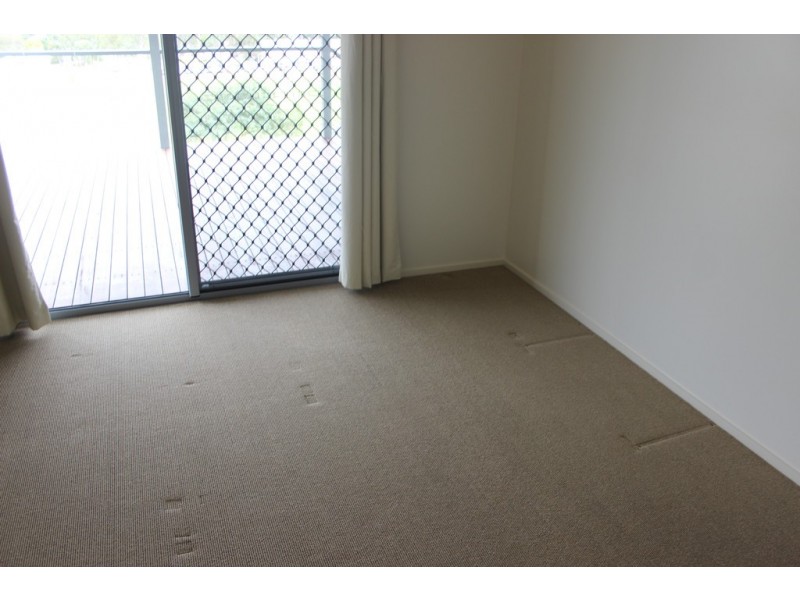 1/70 Banksia Drive, Kingaroy QLD 4610