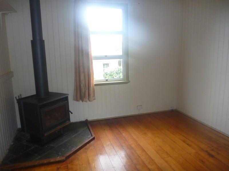 7 Belle Street, Kingaroy QLD 4610