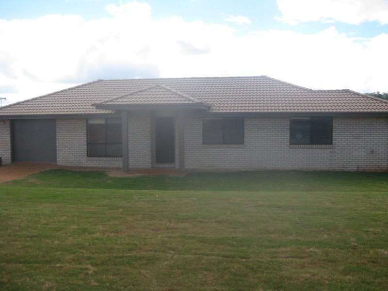 40 Frangipani Drive, Kingaroy QLD 4610