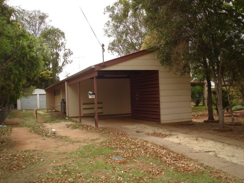 31 Burnett Street, Kingaroy QLD 4610