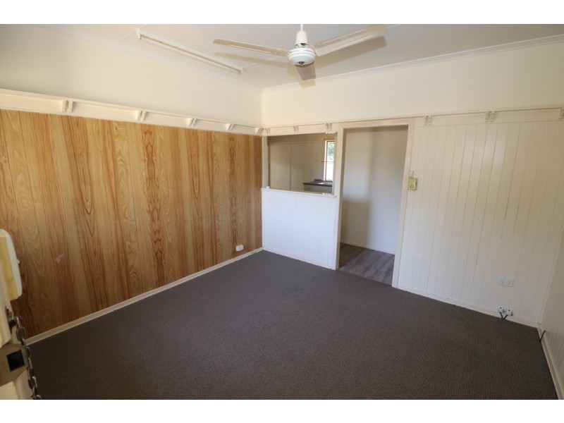 44 YOUNGMAN STREET, Kingaroy QLD 4610