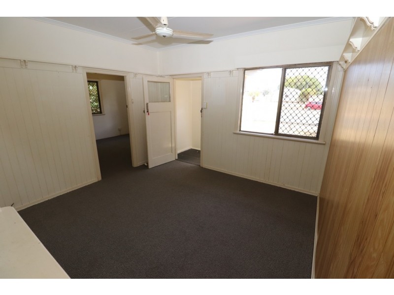 44 YOUNGMAN STREET, Kingaroy QLD 4610