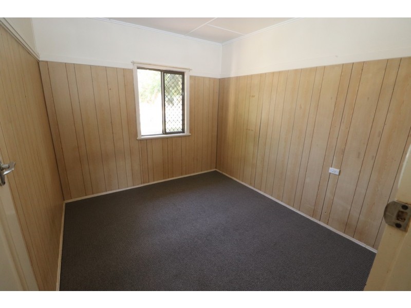 44 YOUNGMAN STREET, Kingaroy QLD 4610