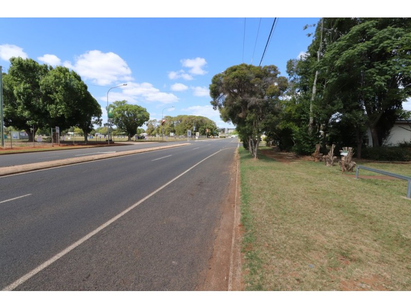 44 YOUNGMAN STREET, Kingaroy QLD 4610