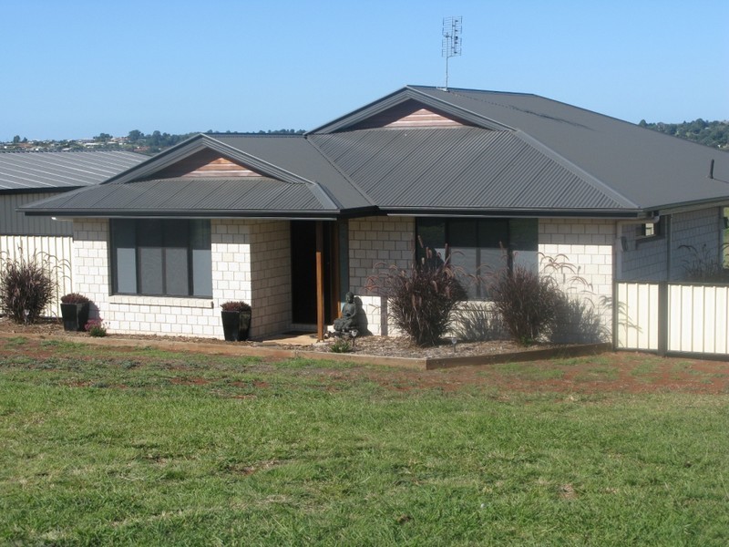 52 Sonaree Drive, Kingaroy QLD 4610