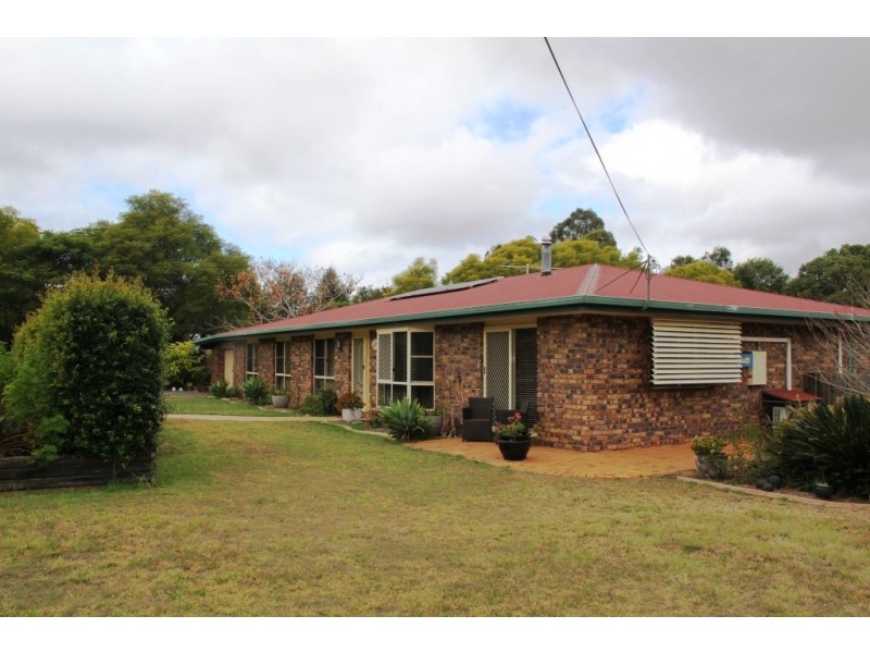 5 GRANT AVENUE, Kingaroy QLD 4610