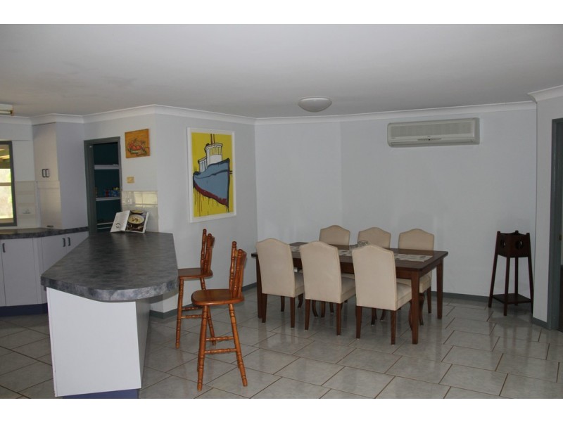 5 GRANT AVENUE, Kingaroy QLD 4610