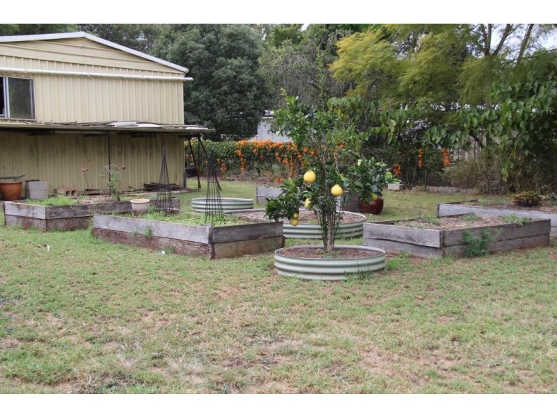 5 GRANT AVENUE, Kingaroy QLD 4610