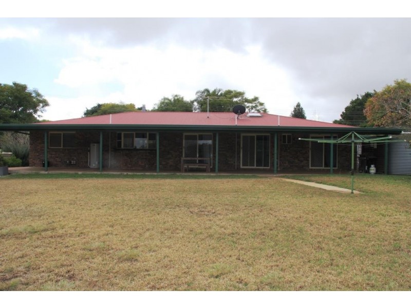 5 GRANT AVENUE, Kingaroy QLD 4610