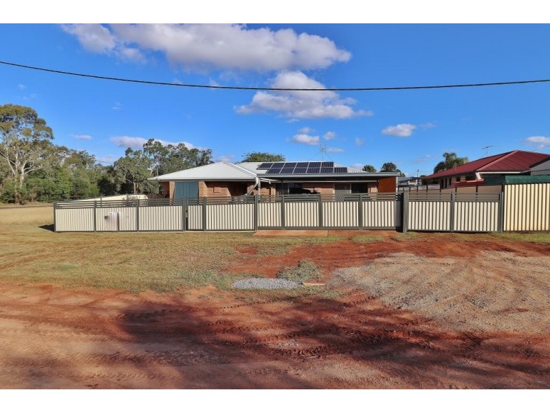 5 MATILDA STREET, Wooroolin QLD 4608
