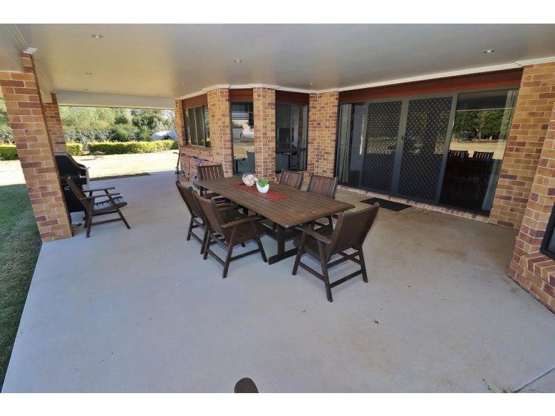 2-4 DARCIE STREET, Booie QLD 4610