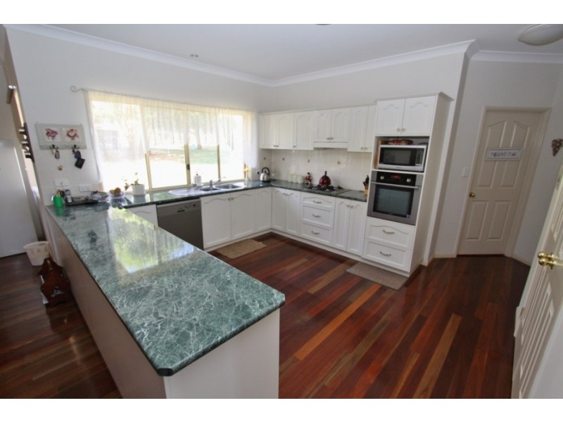39 SONAREE DRIVE, Kingaroy QLD 4610