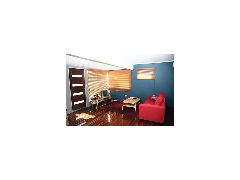 16 Jubilee Street, Kingaroy QLD 4610