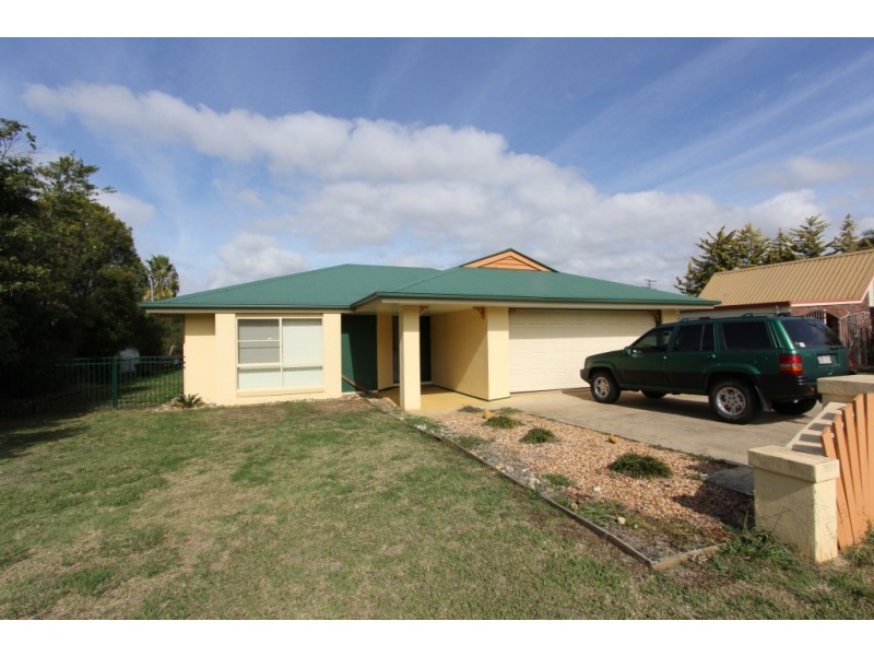 8 Barwick St, Kingaroy QLD 4610