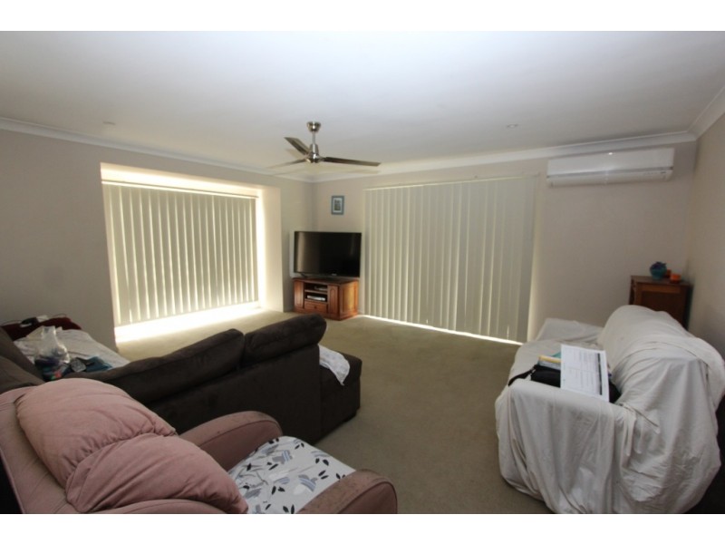 8 Barwick St, Kingaroy QLD 4610