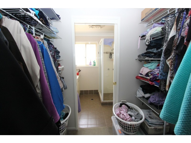 8 Barwick St, Kingaroy QLD 4610