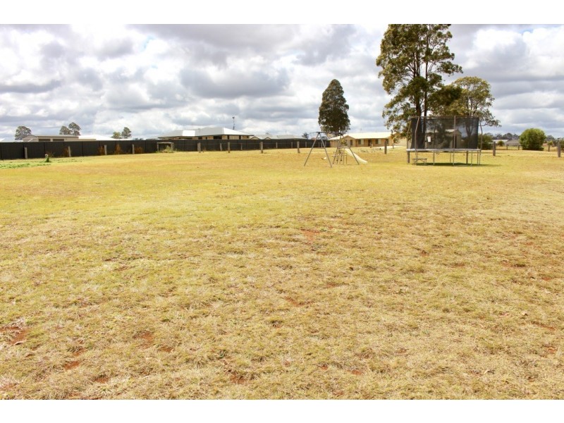 21 ROSELLA PARADE, Kingaroy QLD 4610