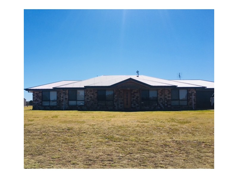 21 ROSELLA PARADE, Kingaroy QLD 4610