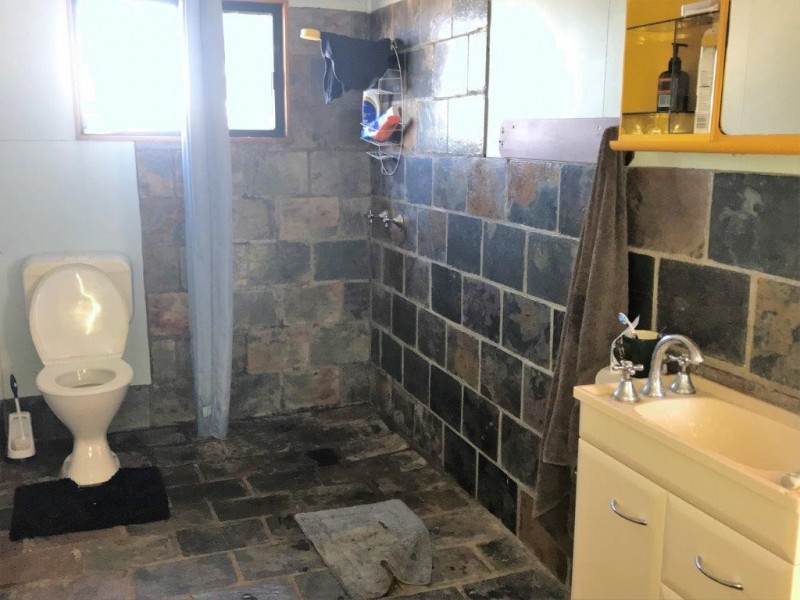 636 OLD ESK NORTH ROAD, South East Nanango QLD 4615